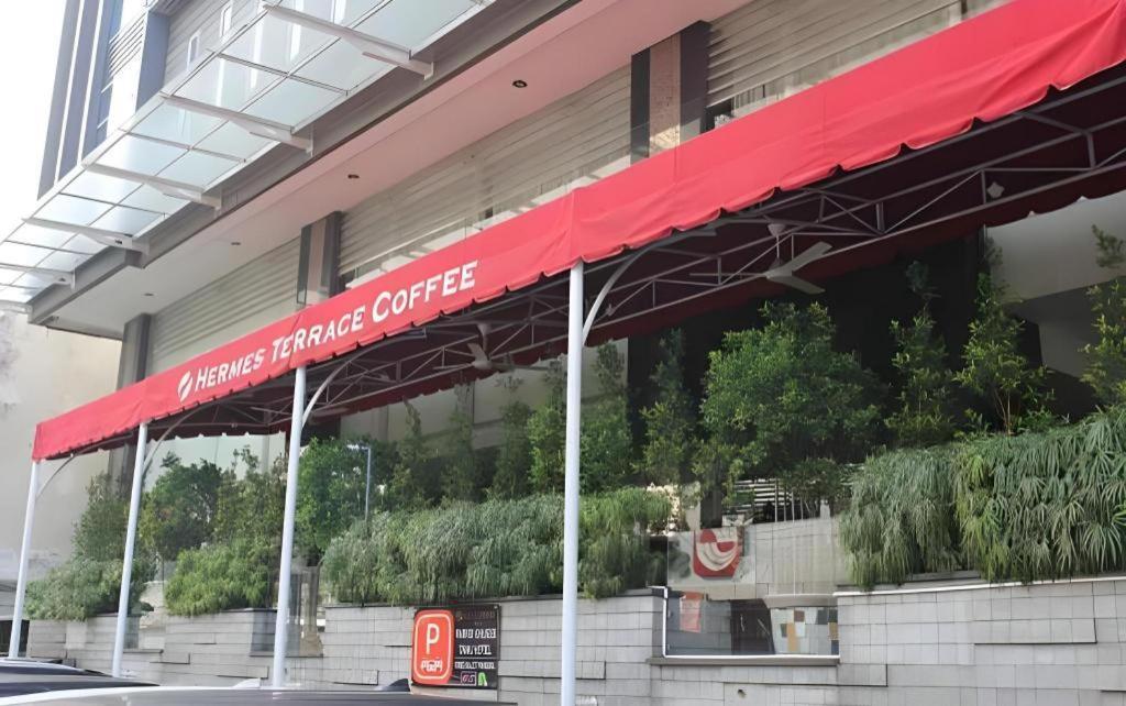 Hermes Palace Hotel Медан Екстериор снимка