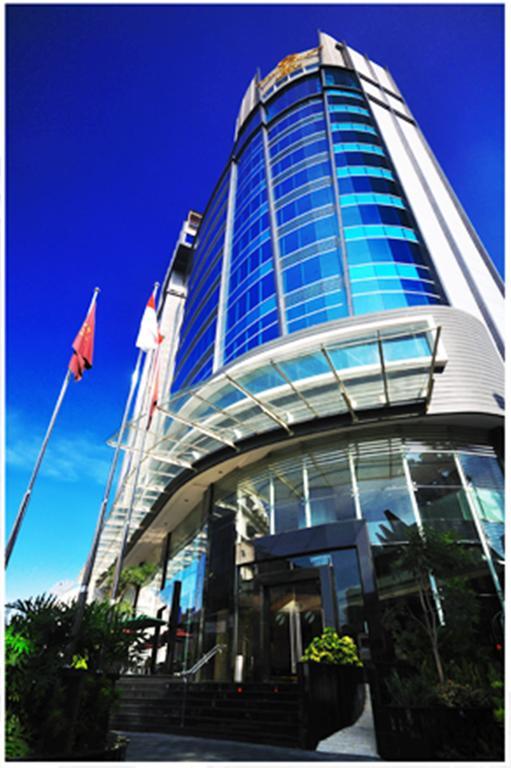 Hermes Palace Hotel Медан Екстериор снимка