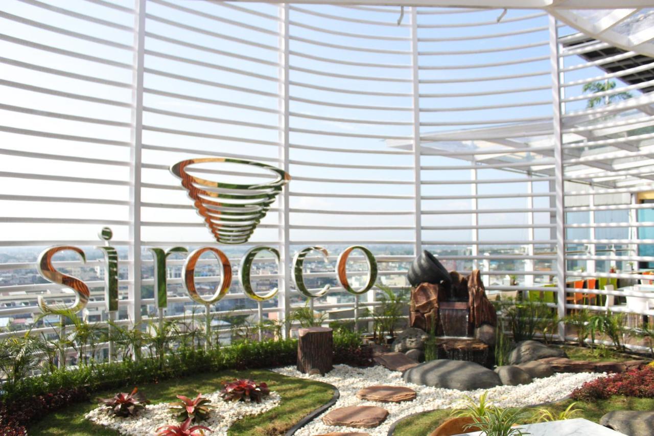Hermes Palace Hotel Медан Екстериор снимка